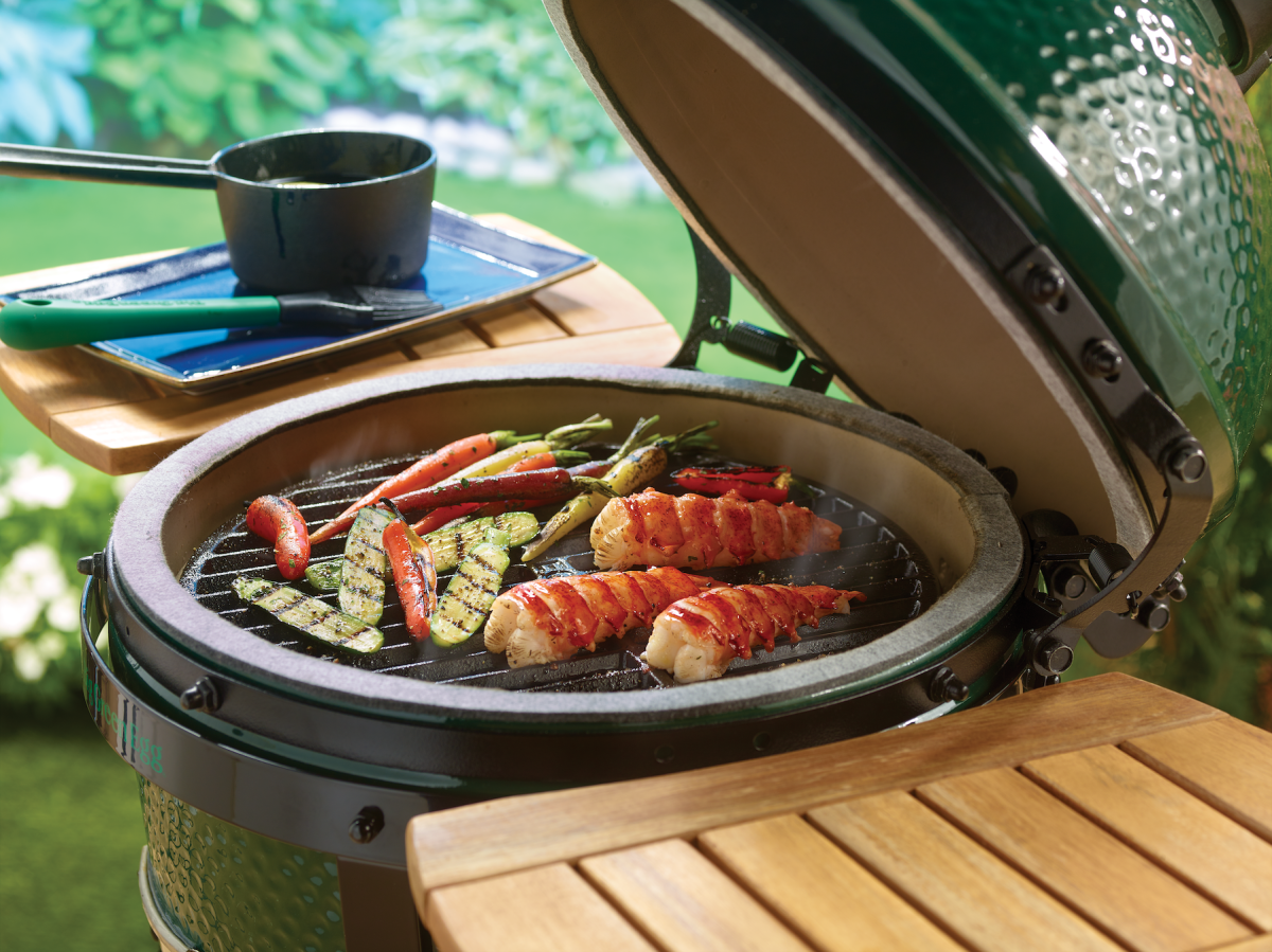 Review Big Green Egg Is Still the Ultimate Charcoal Grill Men's Journal