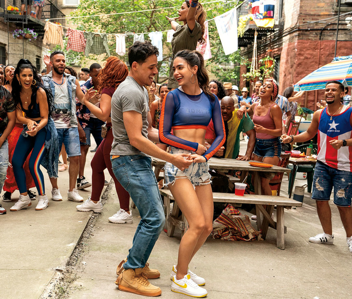 Anthony Ramos and Stephanie Beatriz in 'In the Heights'