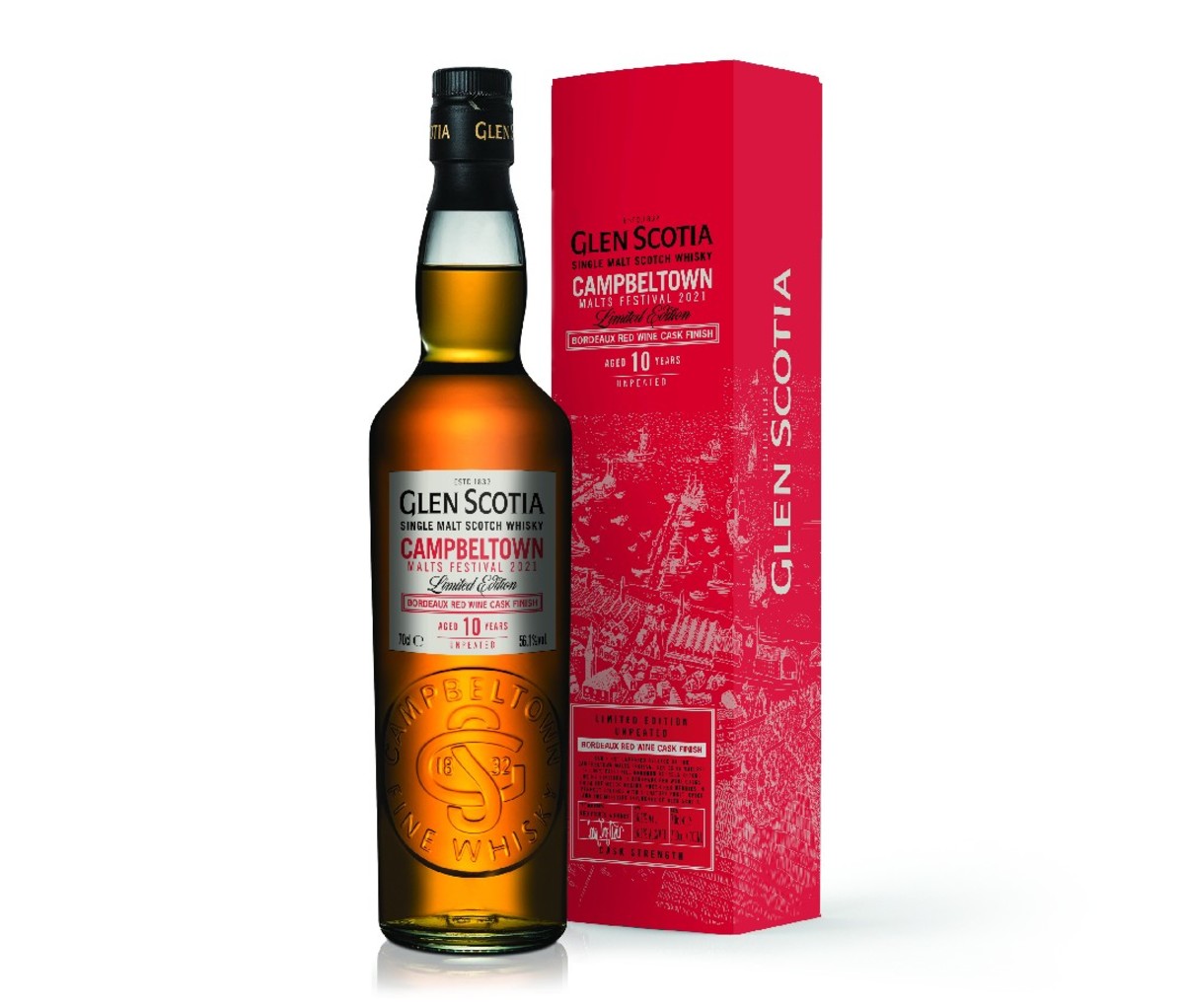 Een rode doos met het label Glen Scotia Campbeltown Malts Festival Bordeaux Finish, naast een volle fles whisky.
