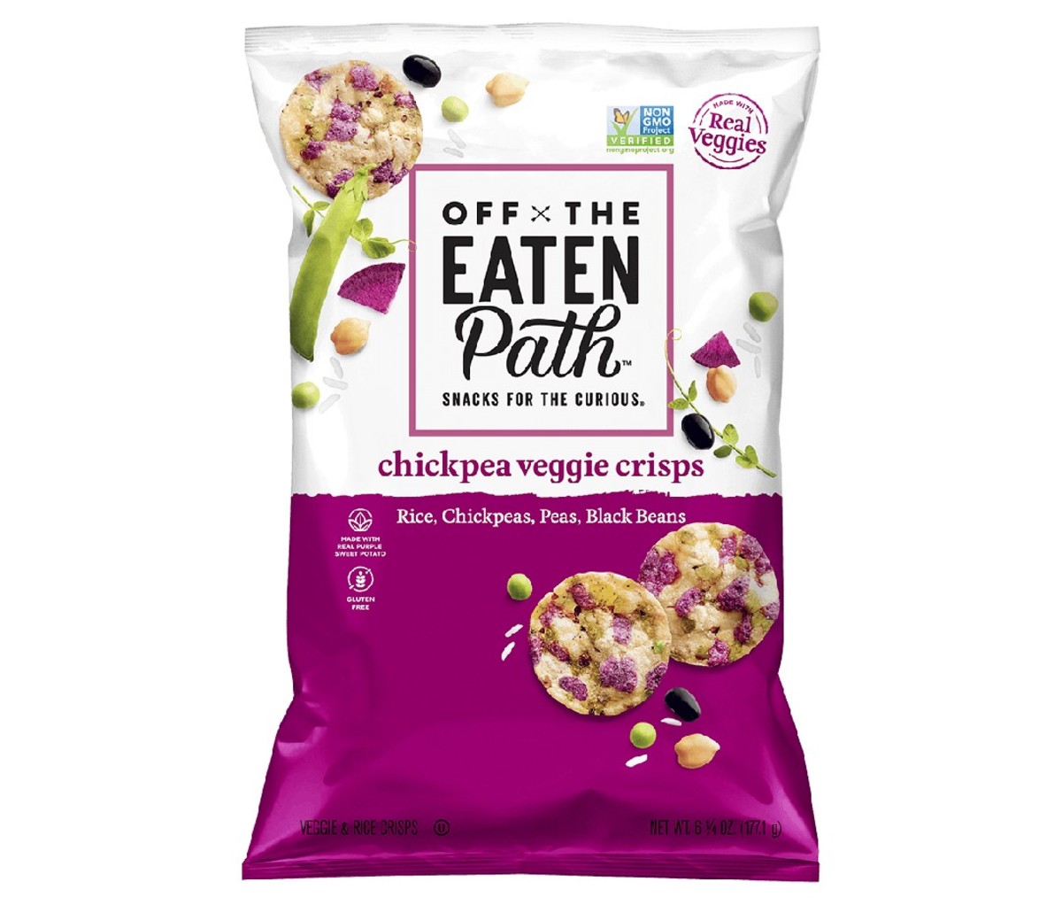 Een wit en paars zakje Off the Eaten Path - Veggie Crisps.
