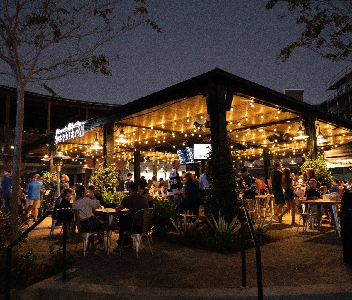 Nestled in the center of Sparkman Wharf in downtown Tampa’s new Water Street neighborhood, Fermented Reality Biergarten has quickly become a fan favorite with locals and tourists alike.