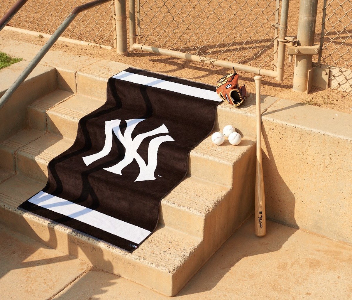 Slowtide and Major League Baseball Limited-Edition Towels and Blankets