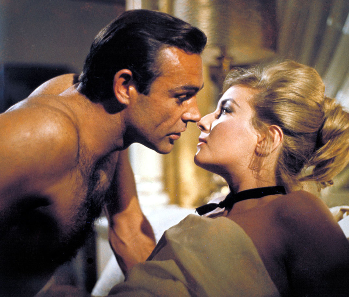 Sean Connery and Daniela Bianchi in 'From Russia With Love'