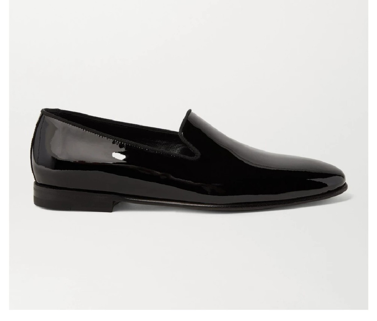 MANOLO BLAHNIK Mario Grosgrain-Trimmed Patent-Leather Loafer