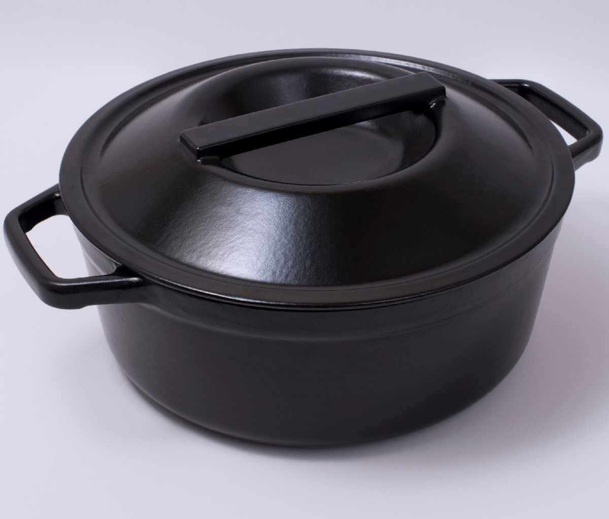 Black Borough Furnace Enameled Dutch Oven