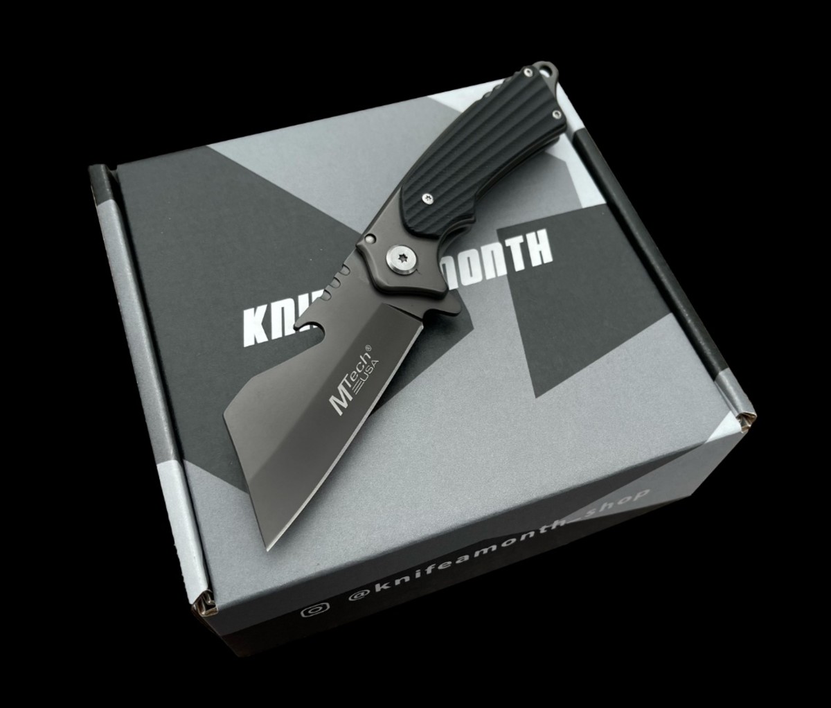 Knife-A-Month subscription box