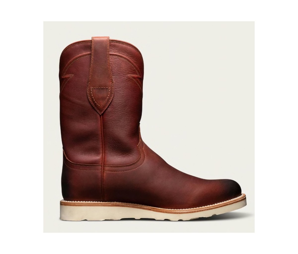 Get the job done in ready-for-anything workwear. Long-lasting and hard-charging, these duds are built for comfort, too.