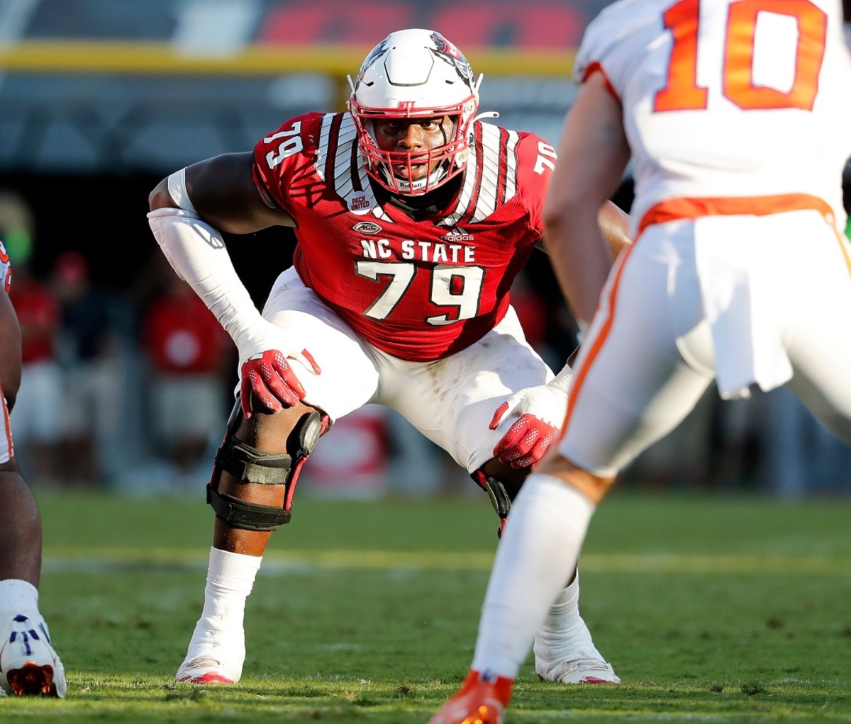 NFL Draft 2022: Ikem Ekwonu lines up at the line of scrimmage during a football game.