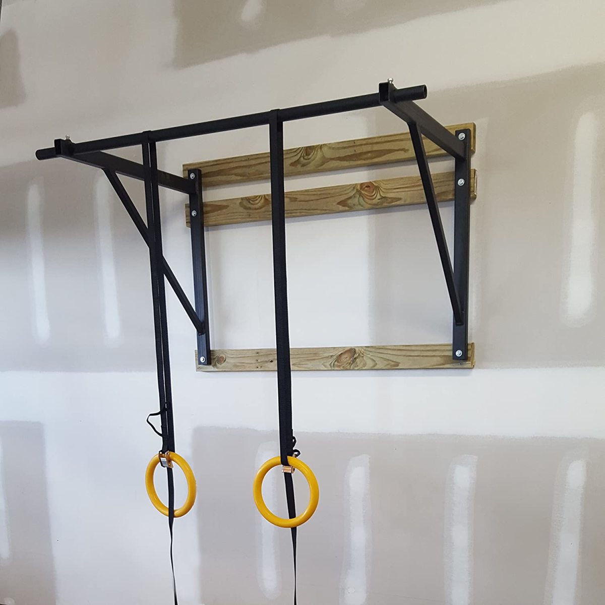 Titan Fitness Wall Mounted Pullup Bar