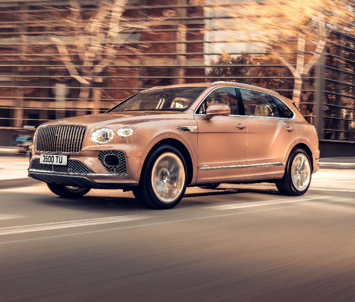First Look: The 2023 Bentley Bentayga Extended Wheelbase Gets a Serious Stretch