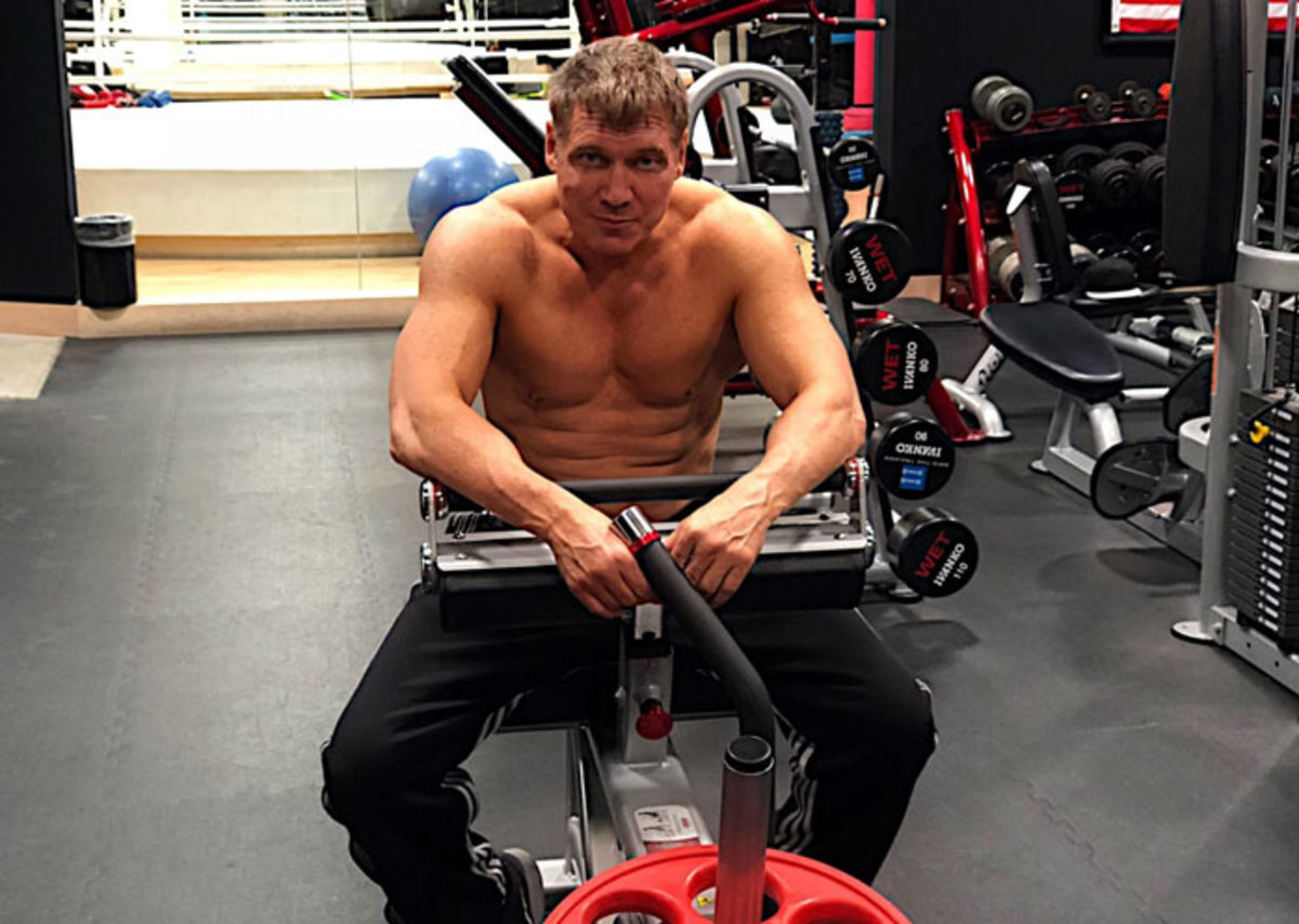 Feature: Holt McCallany Is Having a Career Moment With Netflix's
