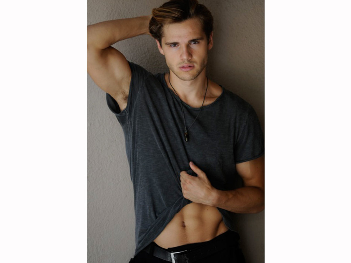 Janis Ostojic's abs Janis Ostojic's abs
