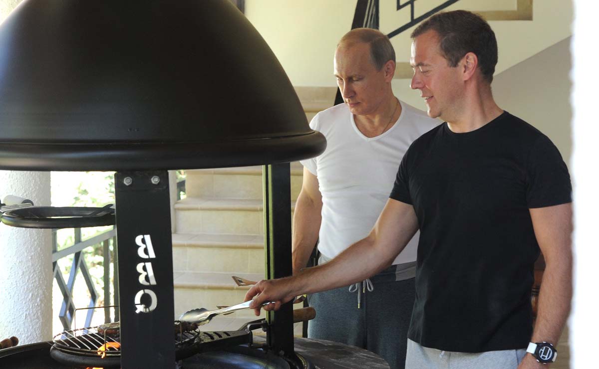 In Russia, an "informal meeting" means lifting and grilling. In Russia, an "informal meeting" means lifting and grilling.