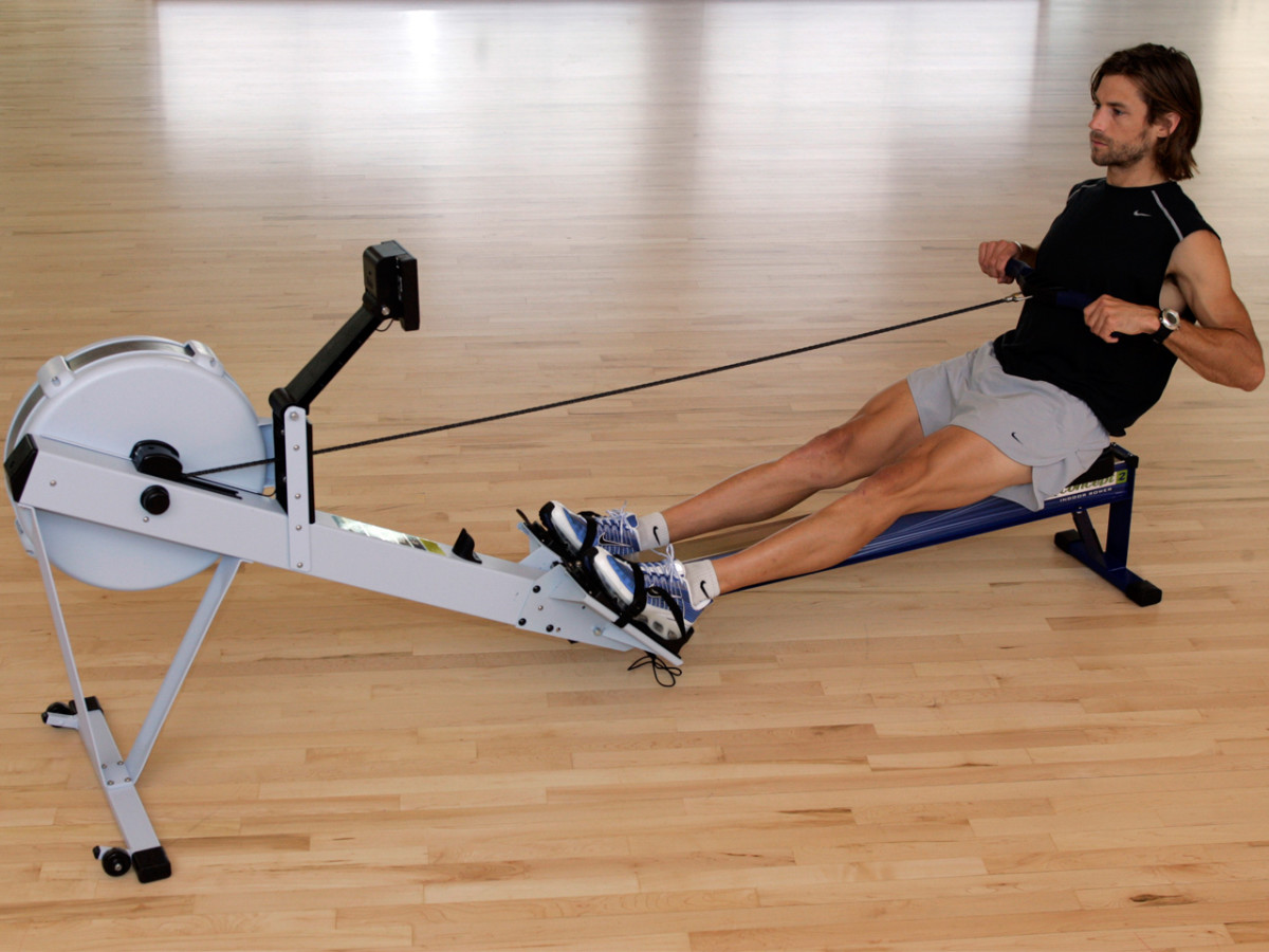 Brokke sig komplet aflivning The Ultimate Guide to the Rowing Machine Workout | Men's Journal