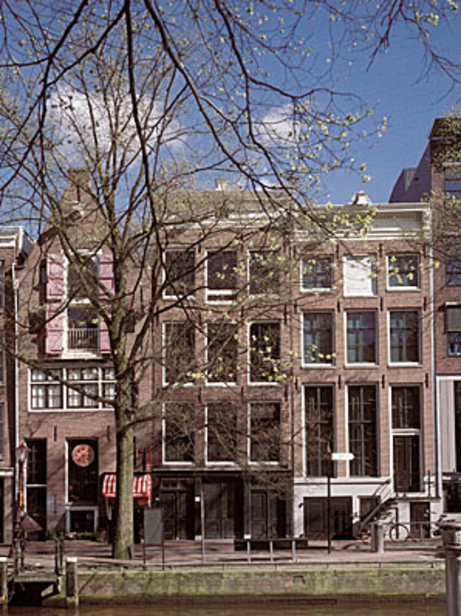 Amsterdam S Must See Museums Men S Journal Amsterdam S Must See Museums Men S Journal